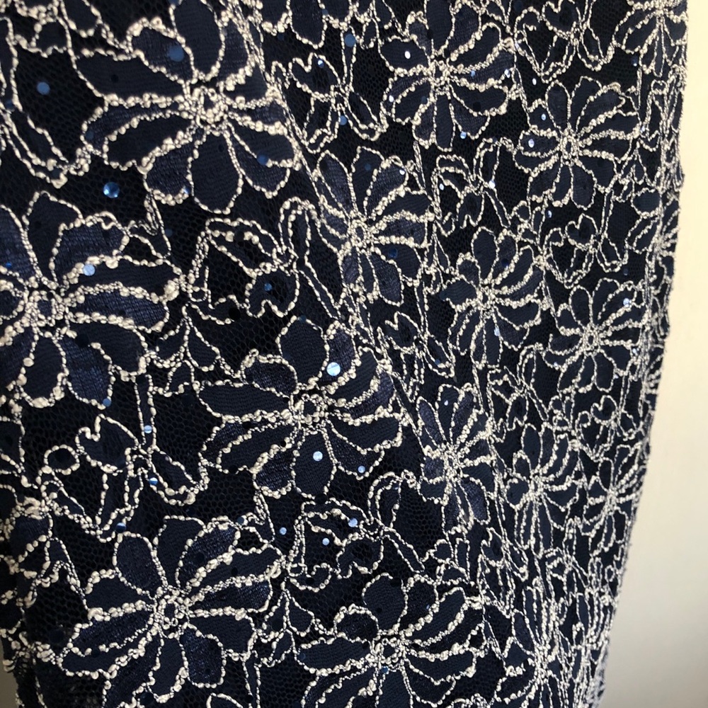 Cocktail dress - Picture 2 of 3